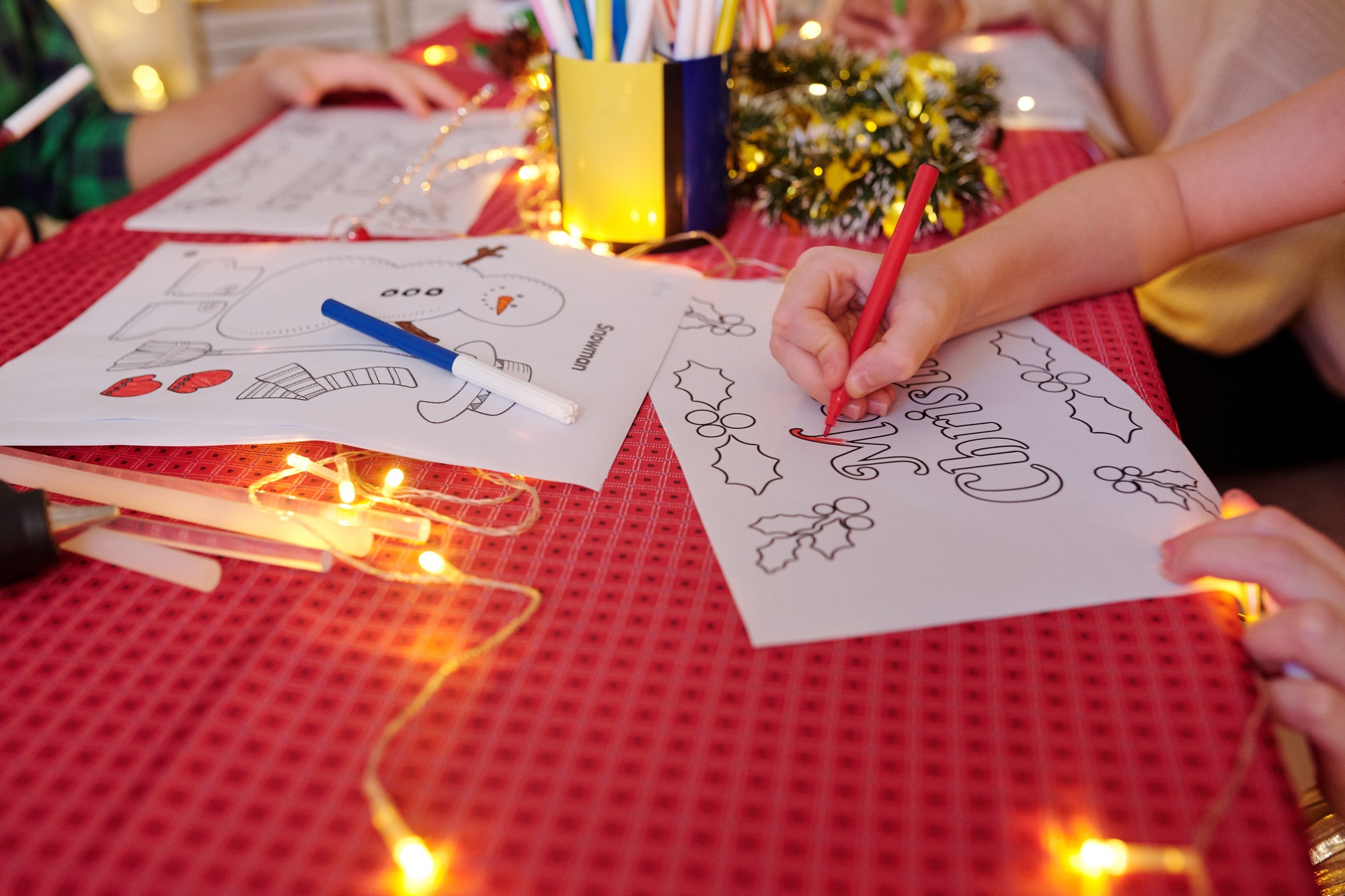 Kids coloring Christmas pictures